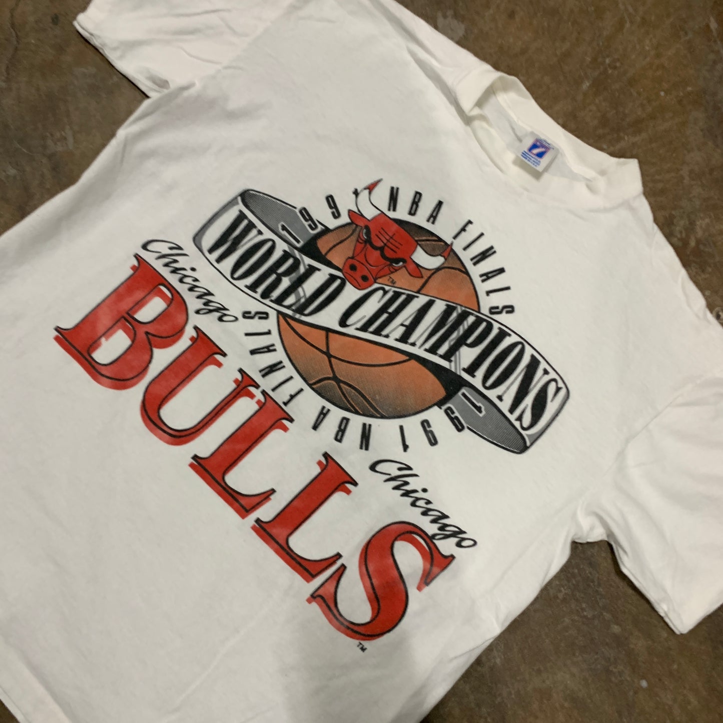 Chicago Bulls World Champion Tee (Large)