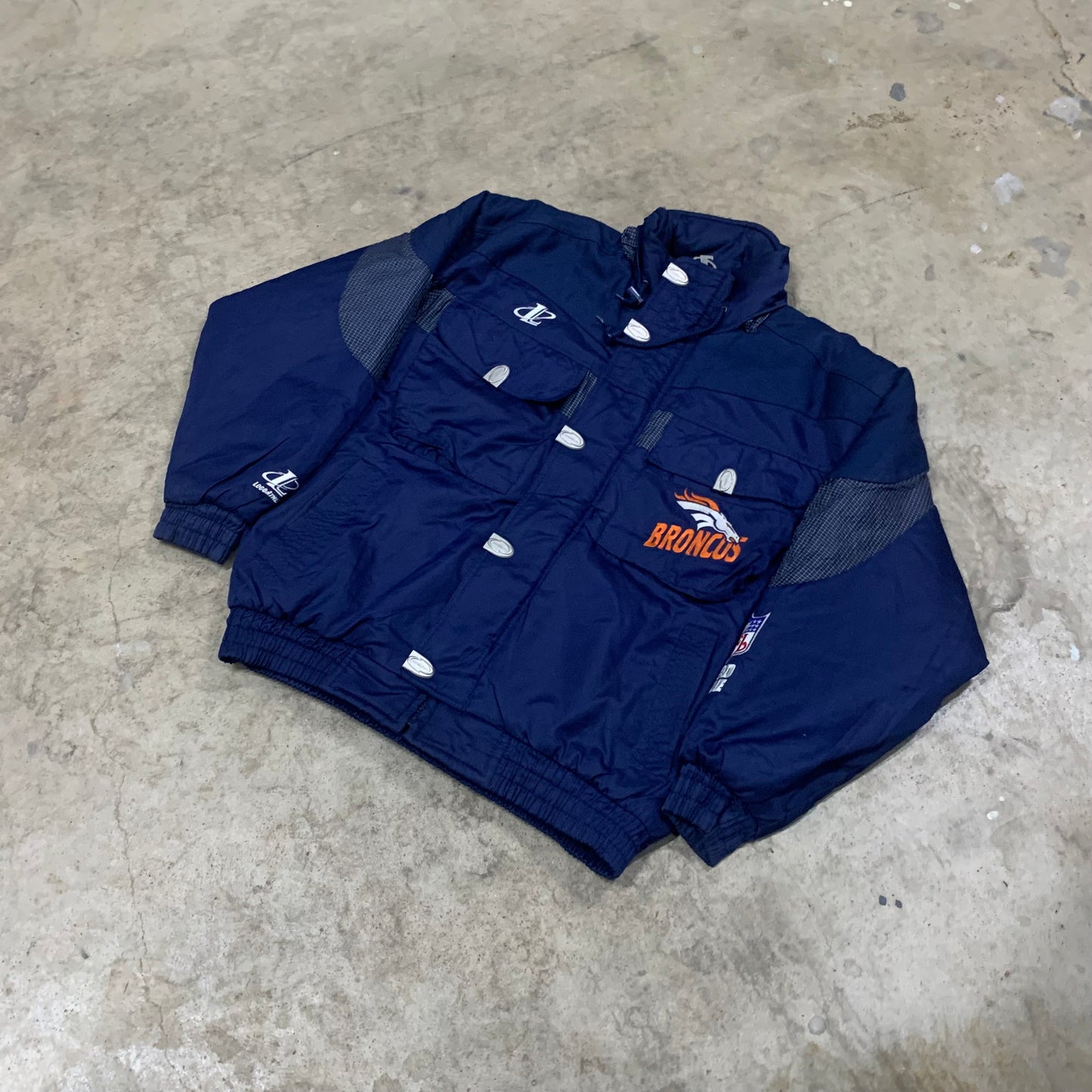 Denver Broncos Pro Line Puffer Jacket (Large)