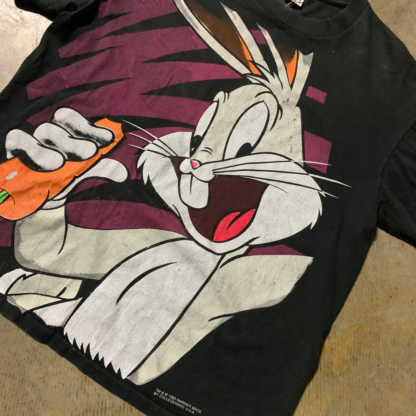 Looney Tunes Bugs Repaired Tee (Medium)