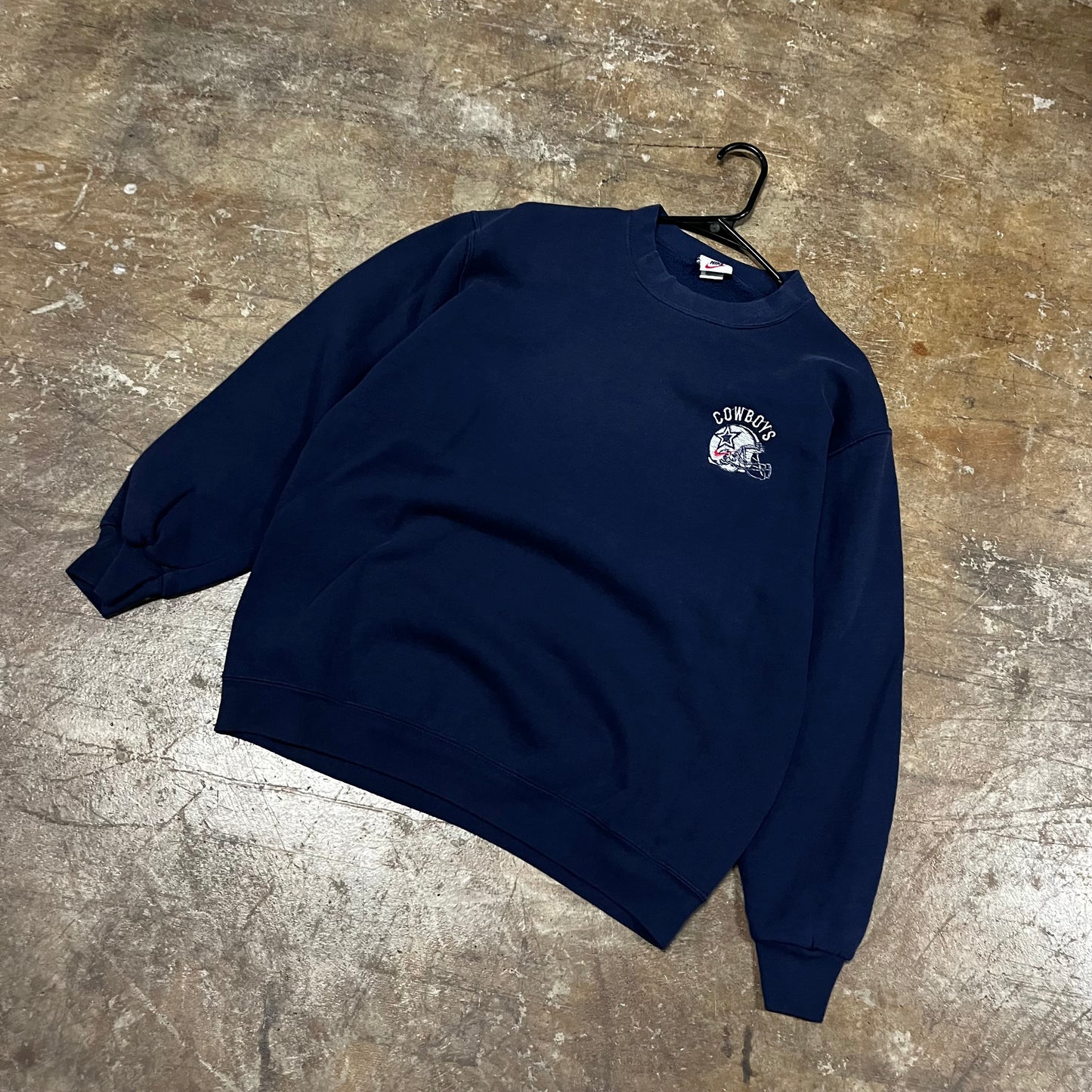 Cowboys Nike Sweatshirt (Large)