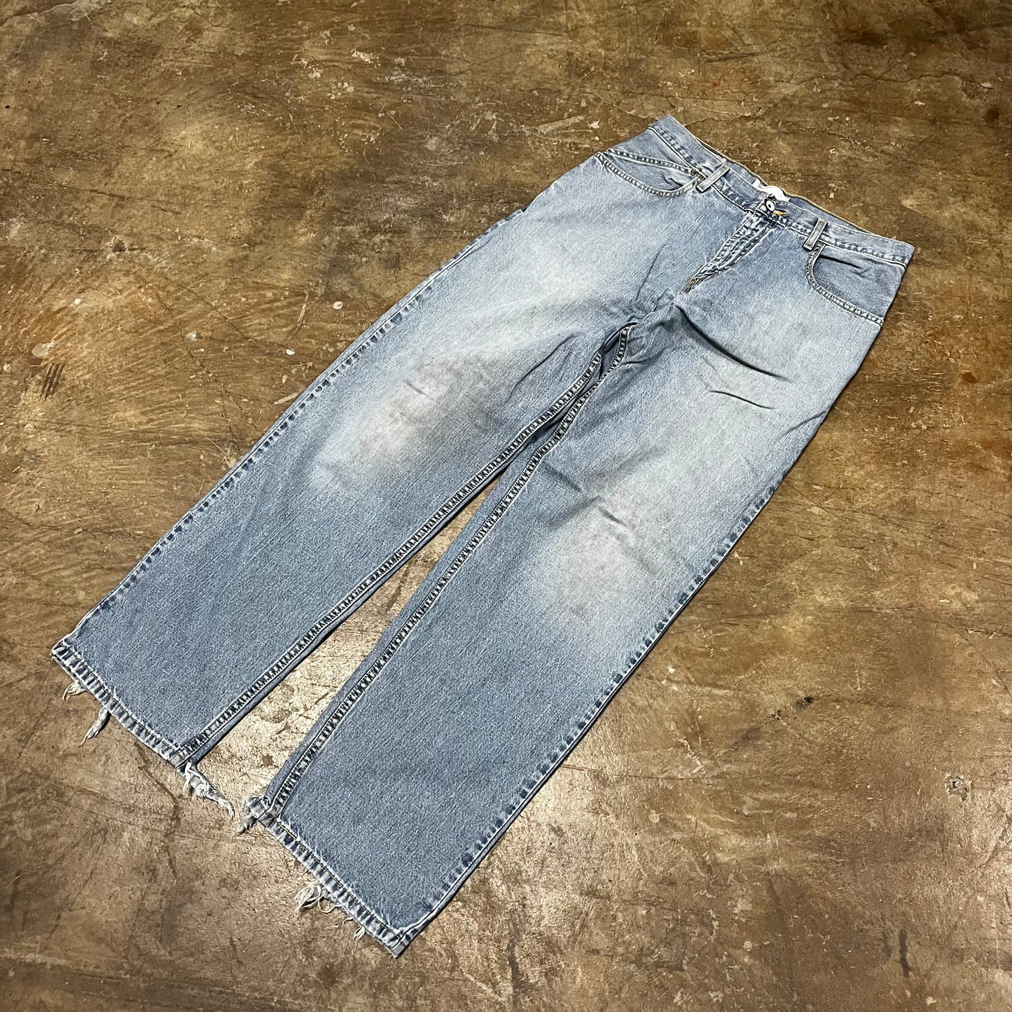 Levi’s Y2K Thrashed Silver Tabs (33x34)