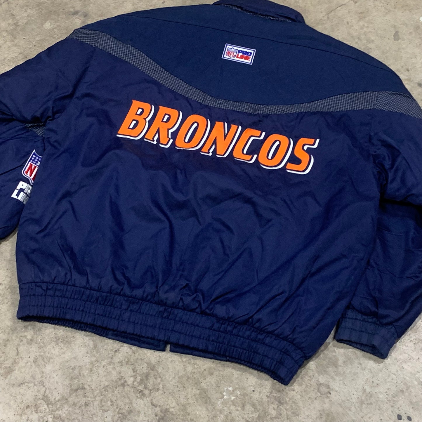 Denver Broncos Pro Line Puffer Jacket (Large)