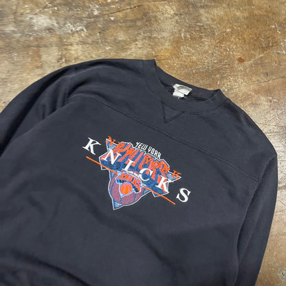 New York Knicks BLK Sweatshirt (X-Largish)