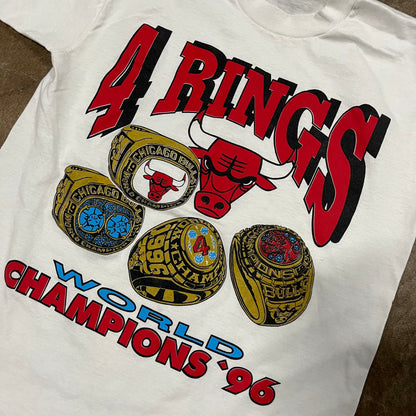 Chicago Bulls 4 Rings Tee (Medium)