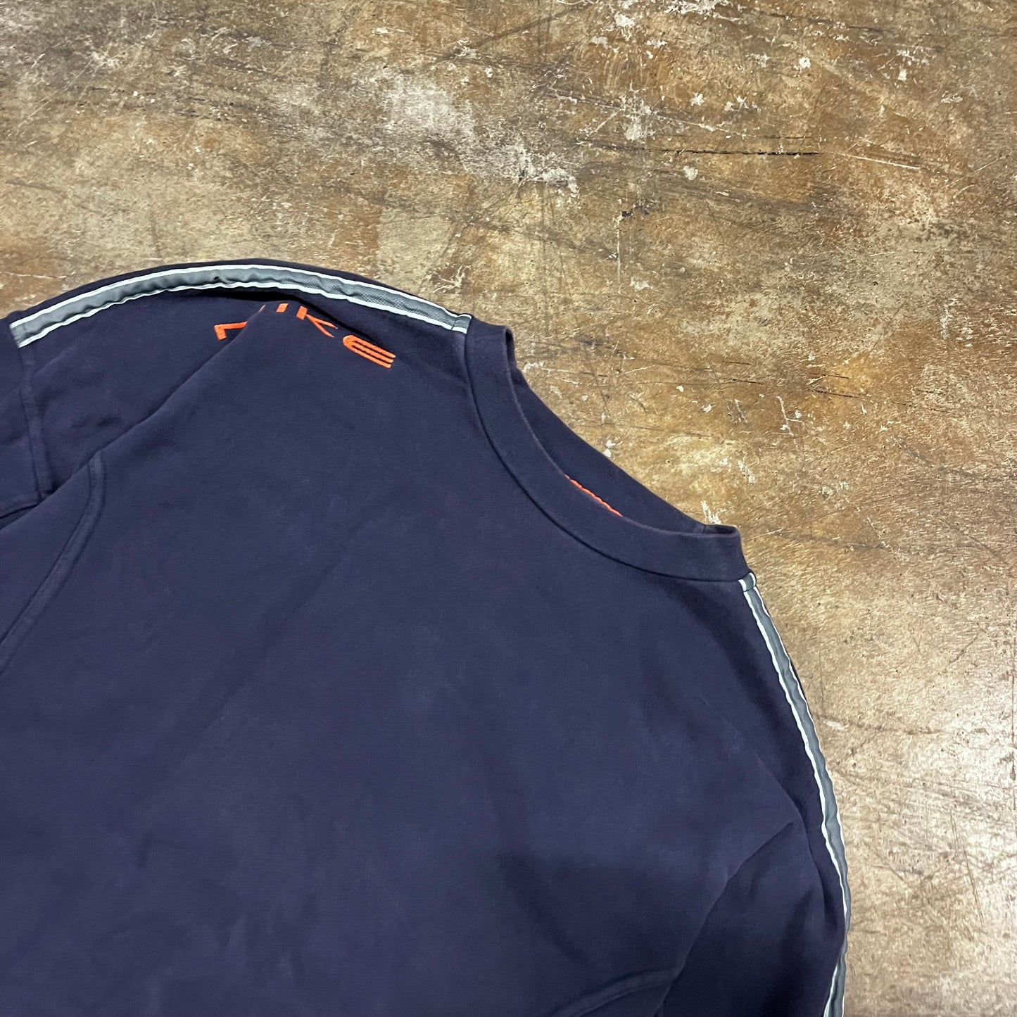 Nike Y2K Navy Sweatshirt (Medium.