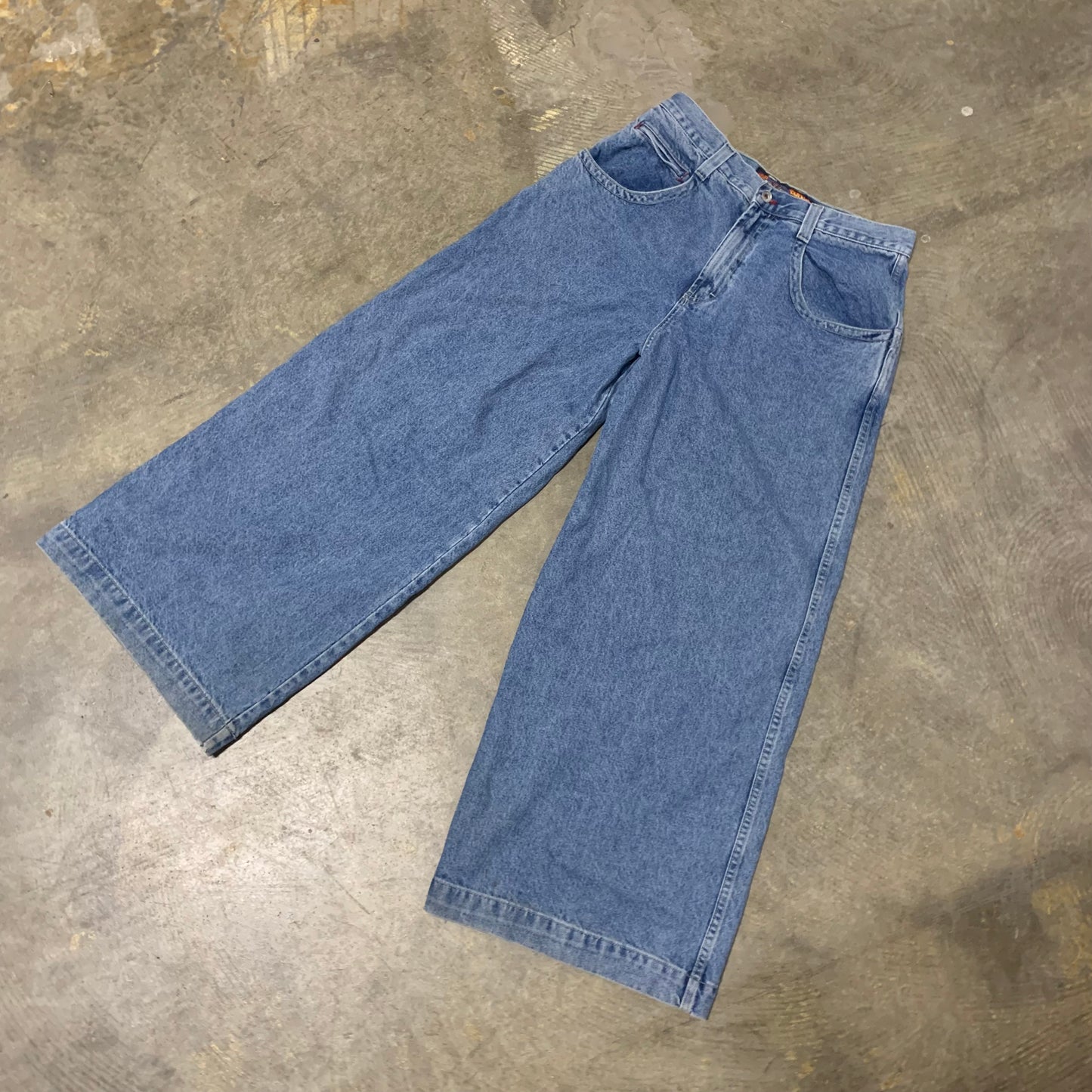 JNCO Wide Pant Leg Y2K Jeans (34W/32L)