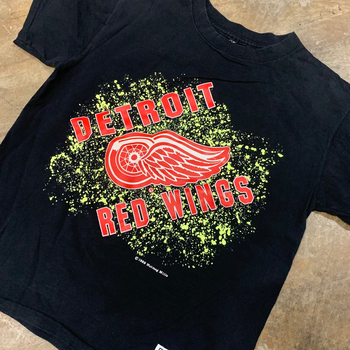 Detroit Red Wings Sports Tee (Medium)