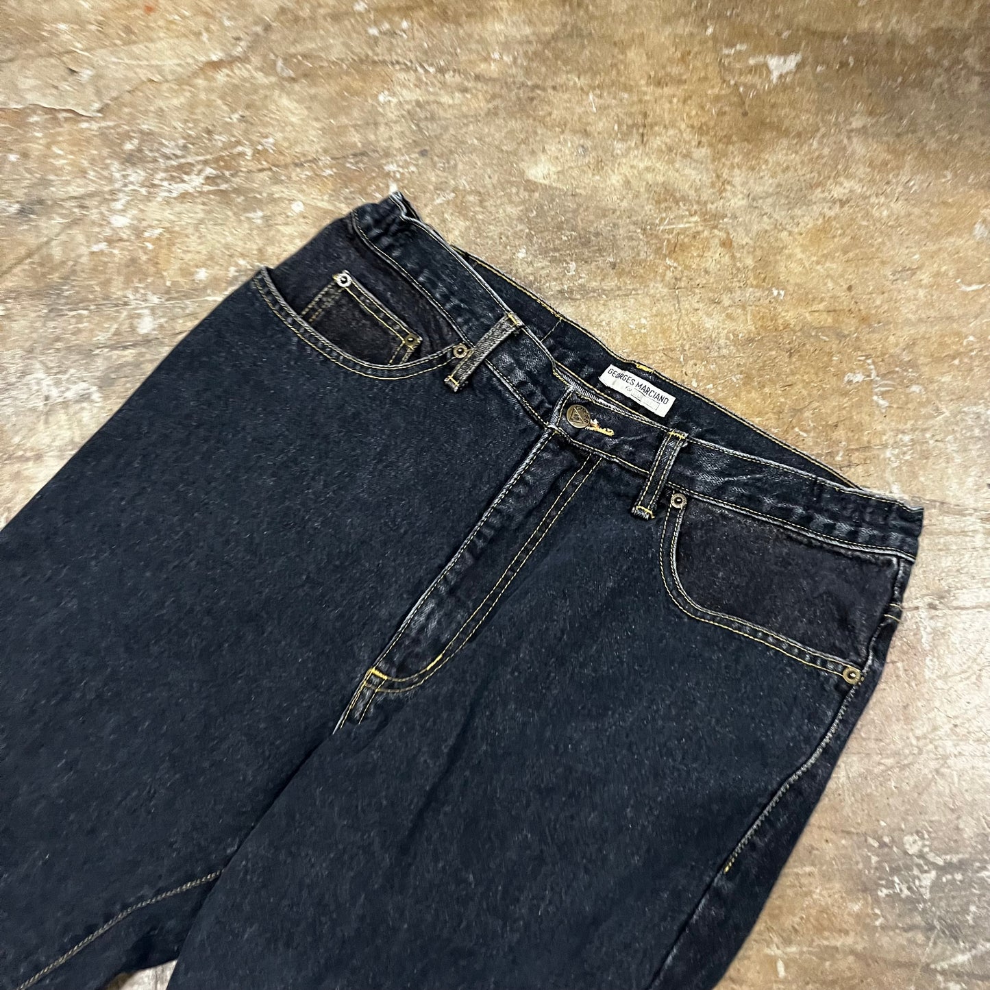 Guess BLK Jeans (38)